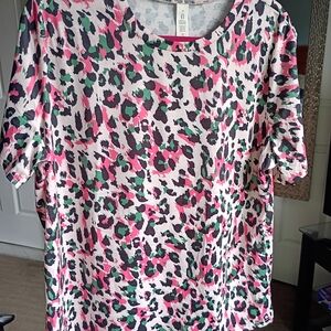 Pink & Green Leopard Print Short Sleeve Top